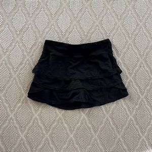 Athleta black skirt